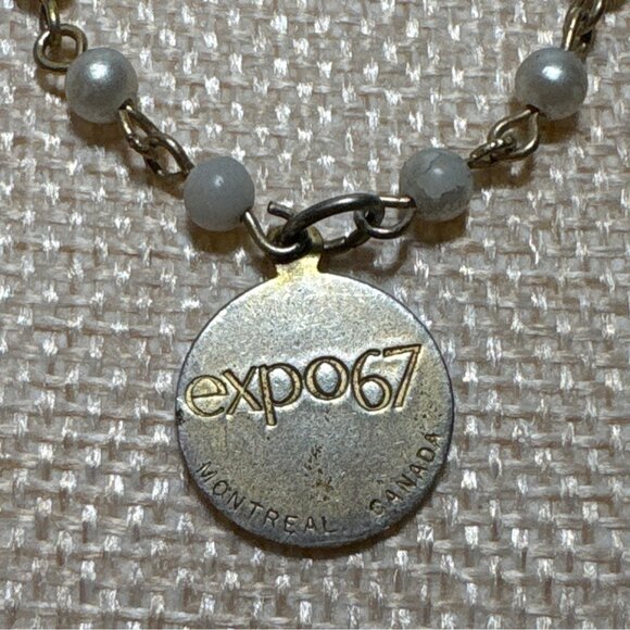 Expo 67 Faux Pearl Bracelet Gold Tone Clasp Medallion Canada Petite or Childs - Picture 3 of 8